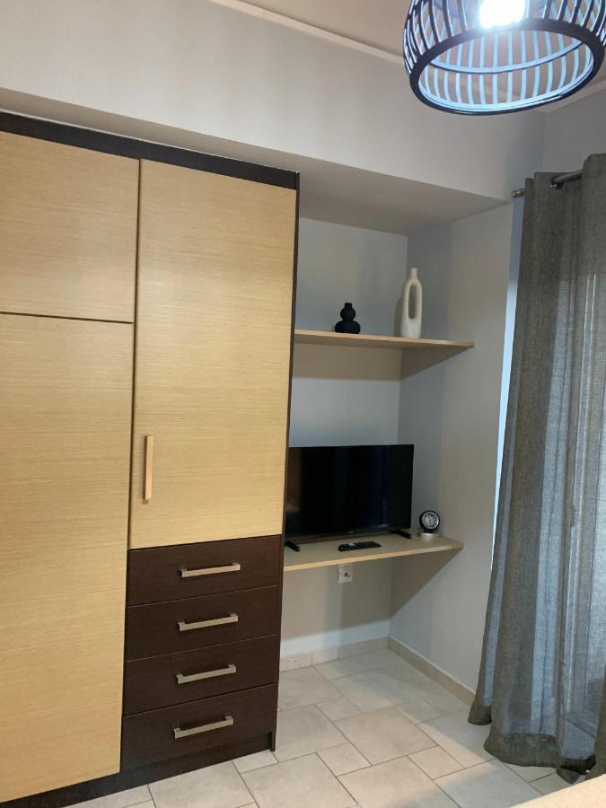 Hommie Apartment Amaliada 외부 사진